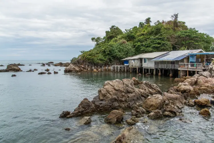 hua laem fishing village - chanthaburi