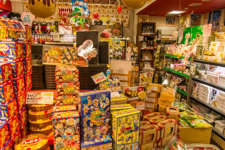dotonbori osaka biscuit shop - japan