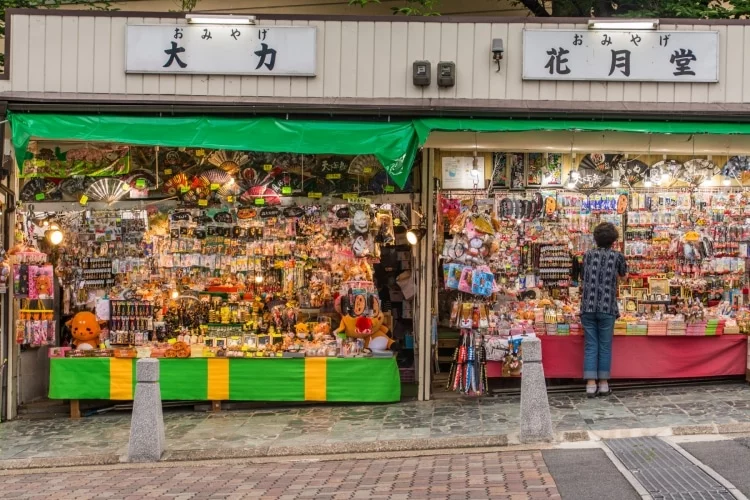 souvenir shops nara - japan