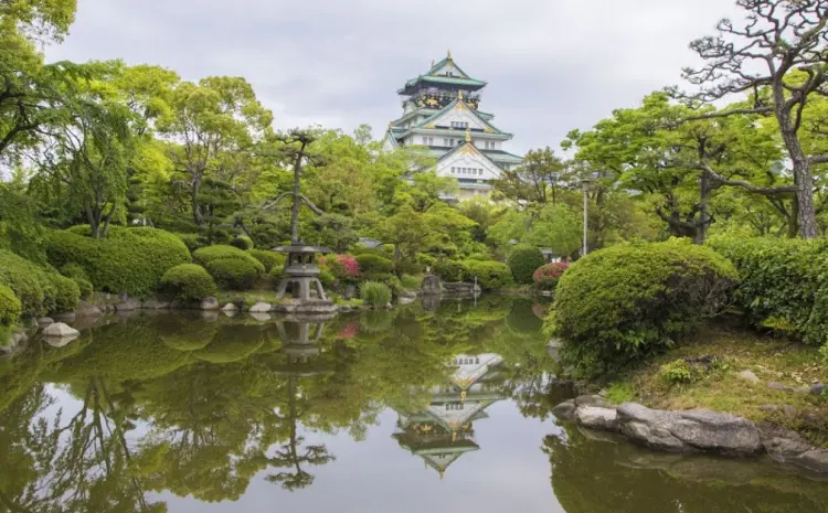 osaka castle from japanese garden