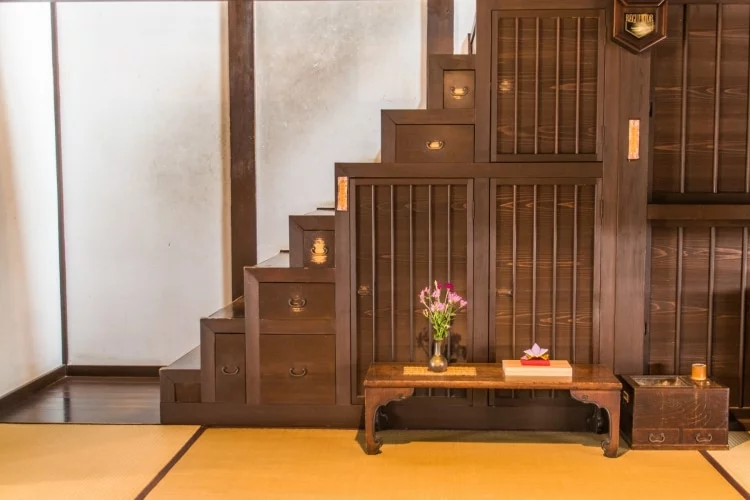 naramachi koshino staircase nara - japan