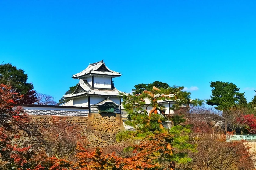 kenroku-en garden adjacent to kanazawa castle japan