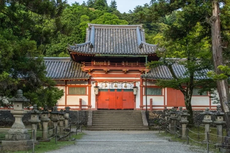 tamukeyama hachiman todai-ji nara shrine - japan