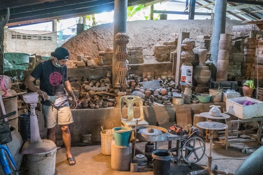 pottery workshop village ko kret ko kret