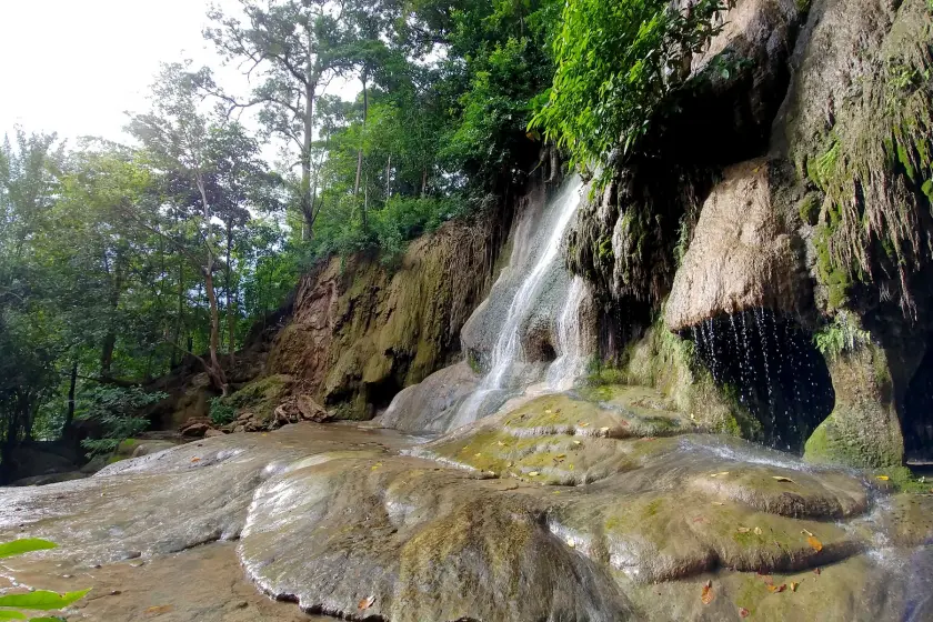 at the foot falls sai yok noi kanchanaburi few people