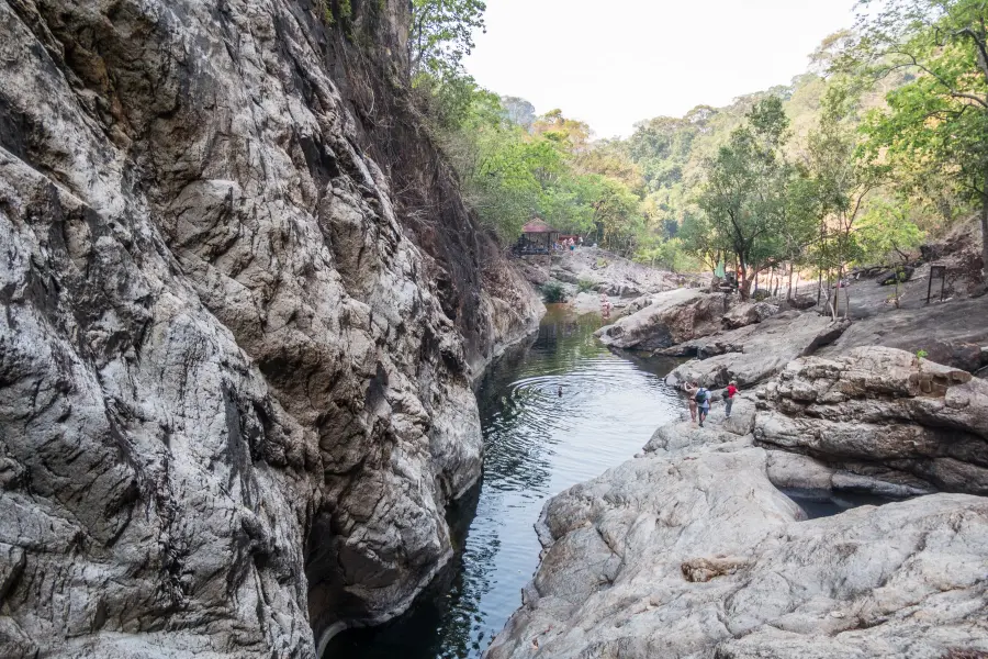 natural pool waterfall khlong phlu ko chang - thailand
