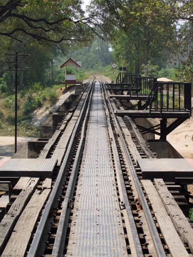 end bridge river kwai kanchanaburi