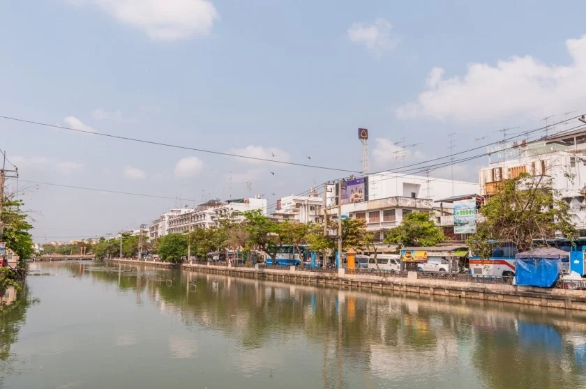 canal crossing part of nakhon pathom city
