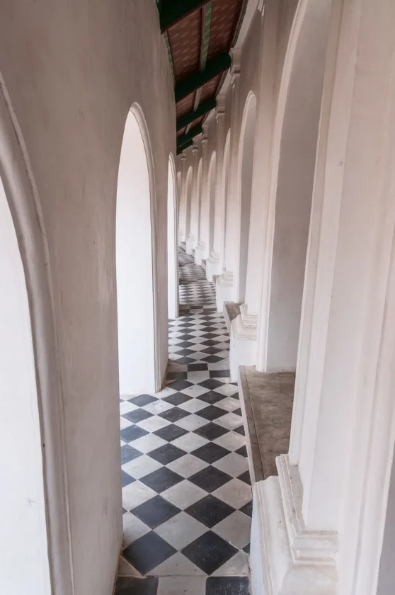 cloister pagoda phra pathom chedi