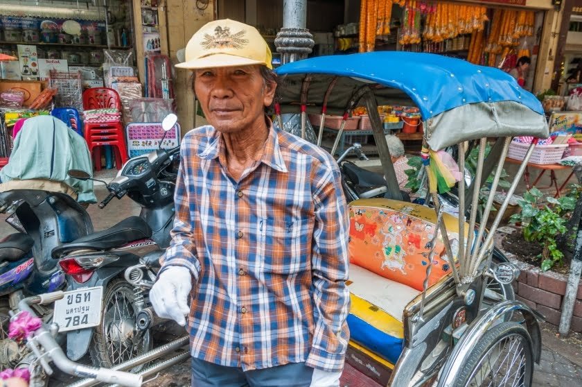 conducteur de rickshaw nakhon pathom