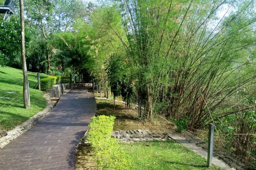 descent to konyu cutting hellfire pass kanchanaburi