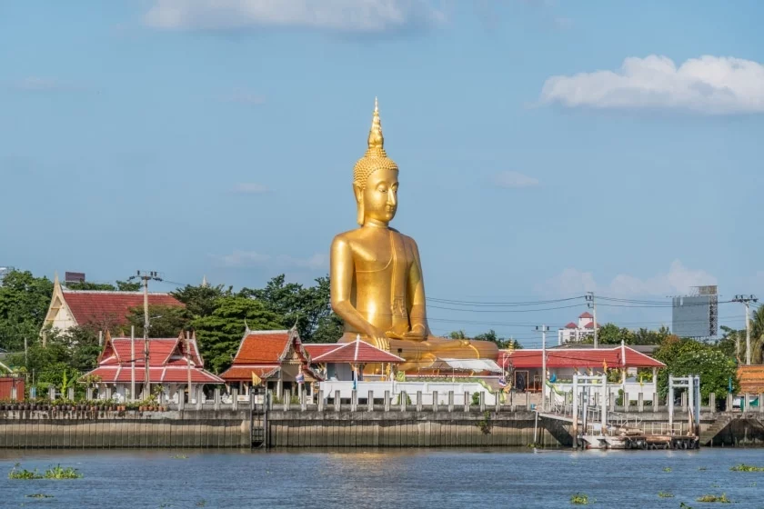 large seated buddha visible from ko kret