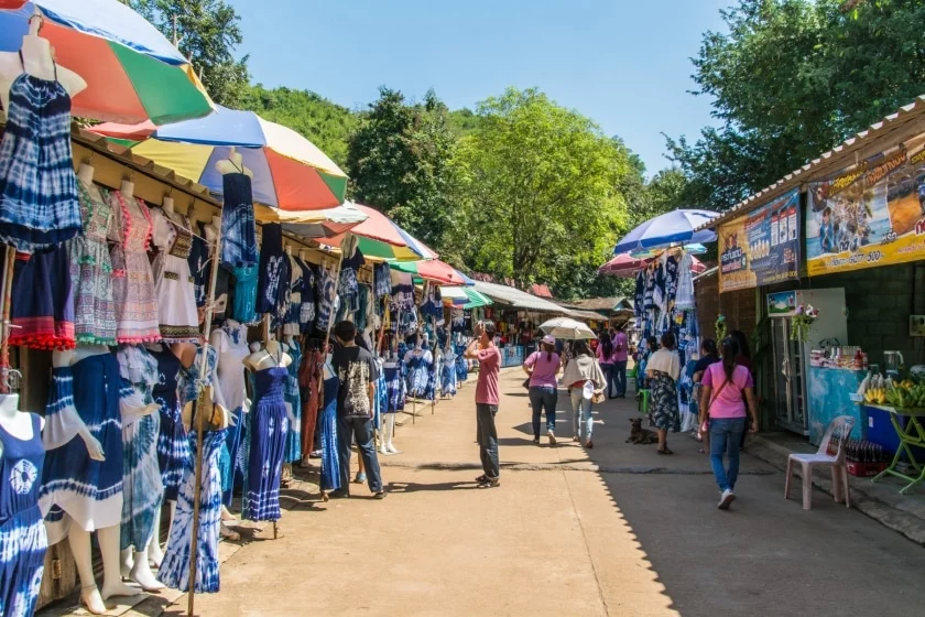 souvenir shops tham krasae kanchanaburi
