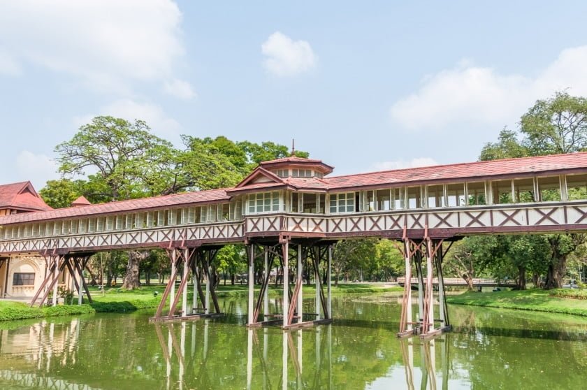 passerelle au palais sanam chan nakhon pathom