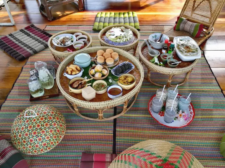 petit dejeuner villa pae baan baan uthai thani