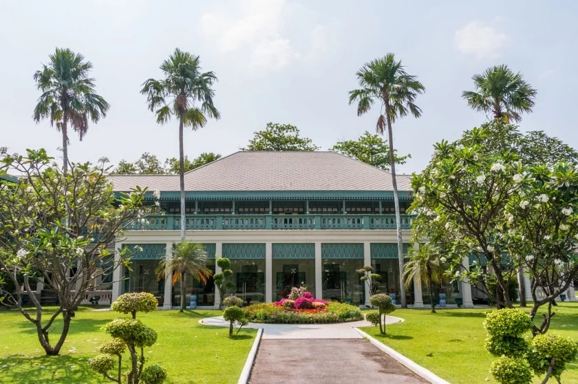 piman pathom palace sanam chan nakhon pathom