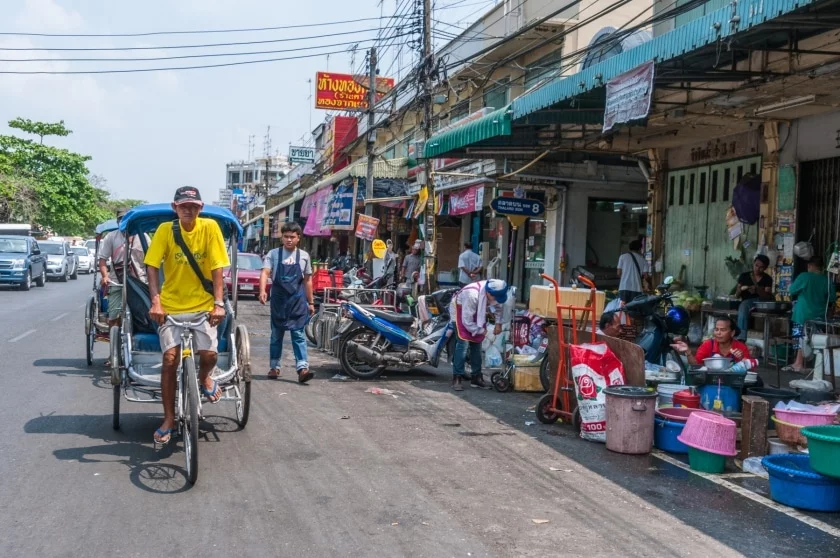 rickshaw nakhon pathom