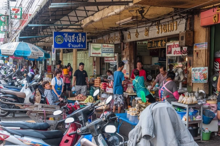 shopping street near chedi nakhom pathom