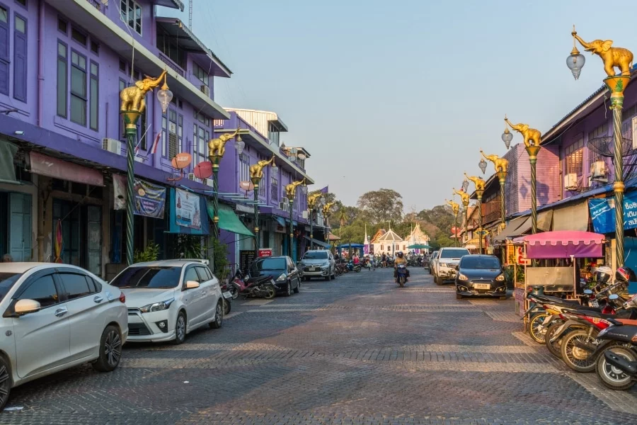 rue violette uthai thani - thailande