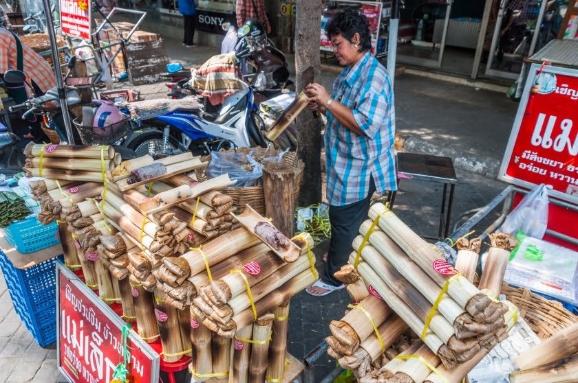 vendeuse riz gluant bambou nakhon pathom