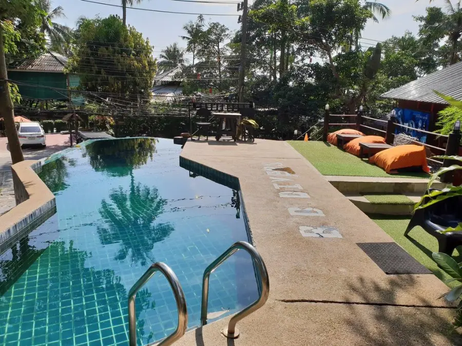 exterior bb lonely beach ko chang