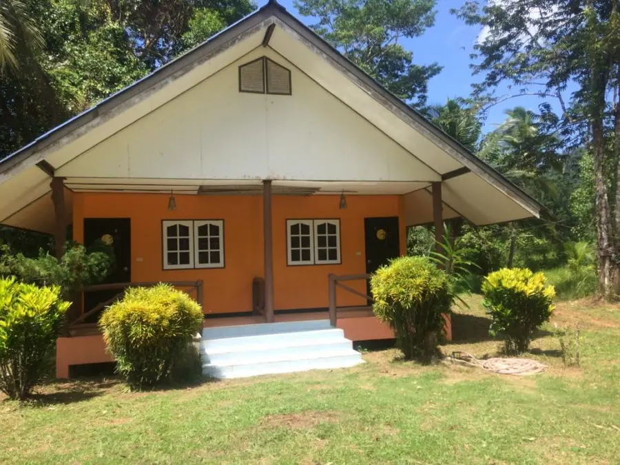 exterior bungalow diamond hill salak phet ko chang