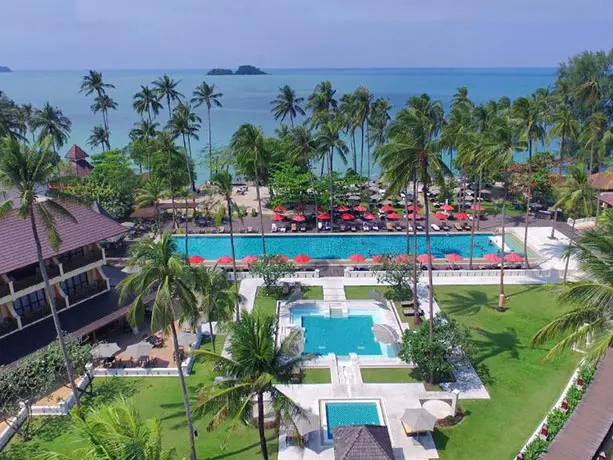exterior hotel the emerald cove ko chang