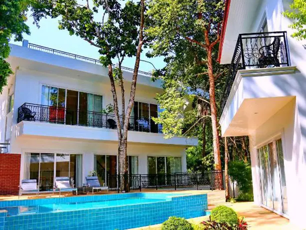 exterior k chang 6 bedroom pool villa ko chang