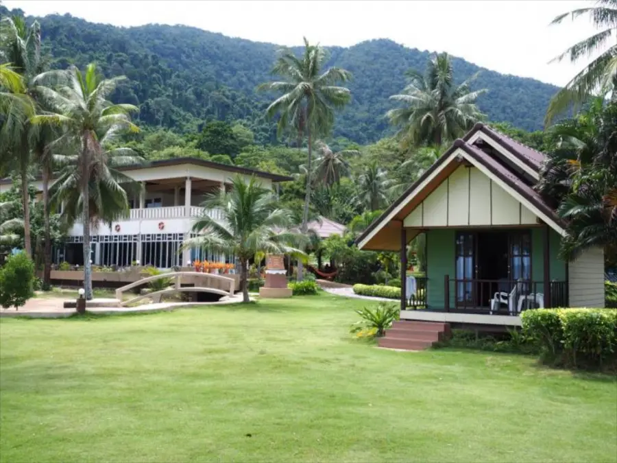 exterior ko chang bailan beach resort