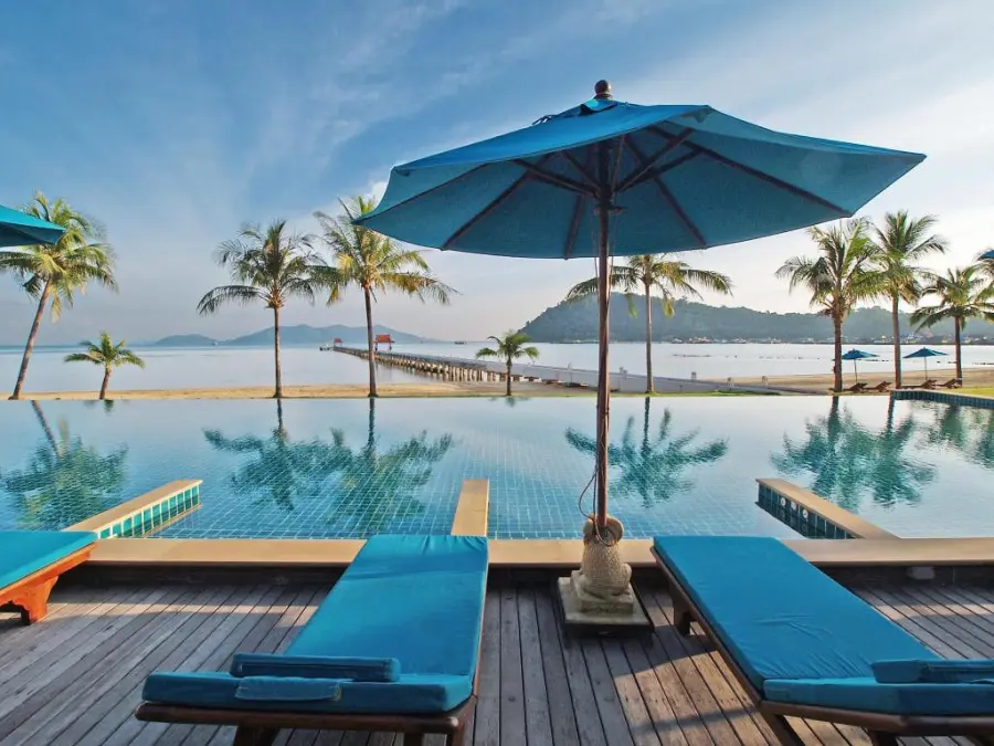 swimming pool seabreeze residence ko chang