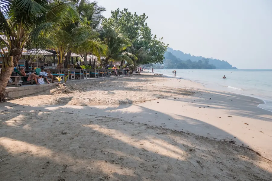 kai bae ko chang beach thailand