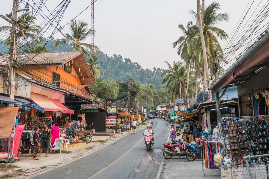 crossing village lonely beach ko chang