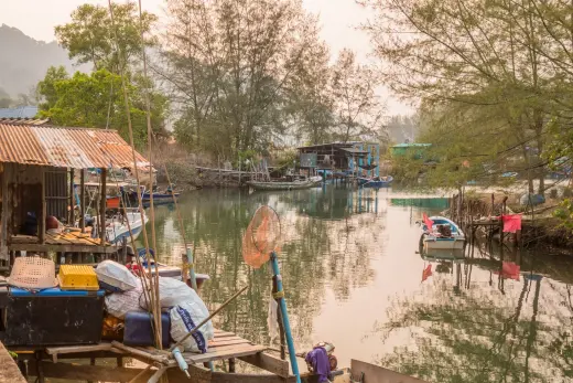 fishing village in khlong son ko chang