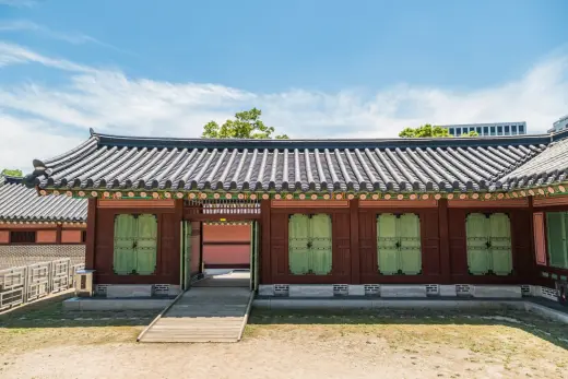 gwolnaegaksa complex building - changdeokgung palace seoul