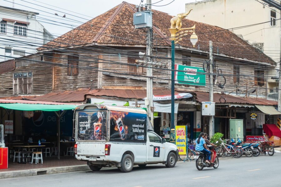 batisse en bois - ville uthai thani