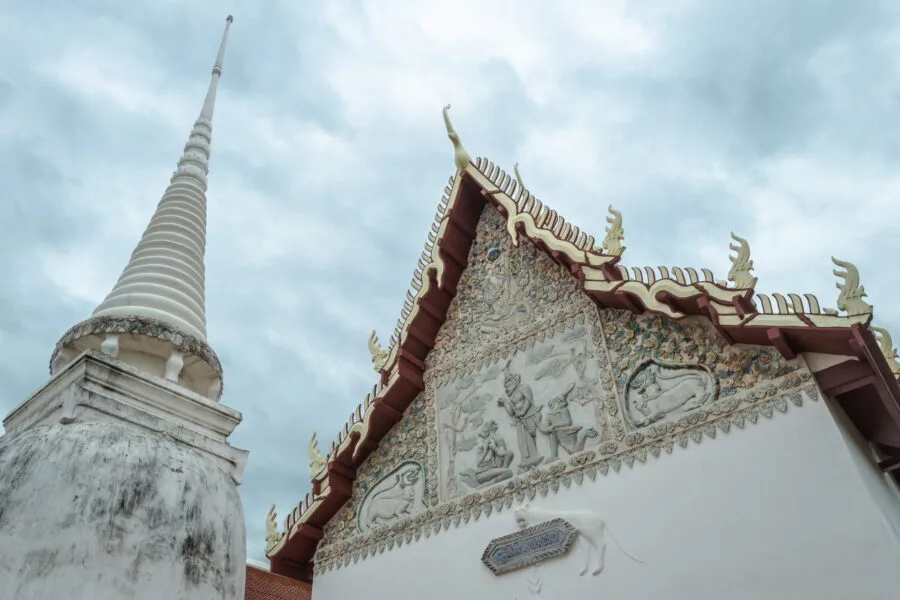 chedi and rear facade Wat Uposatharam - Uthai Thani