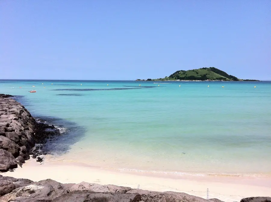 hamdeok beach jeju island - south korea