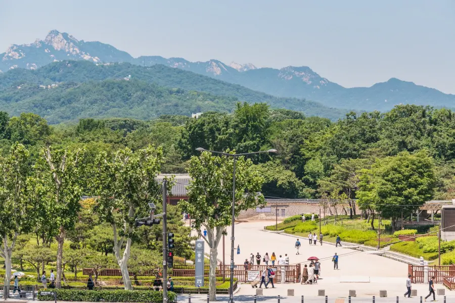 mountain view behind jongmyo shrine - seoul