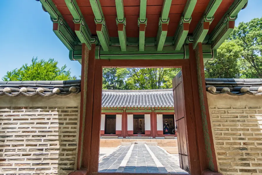 jaejung entrance jongmyo shrine
