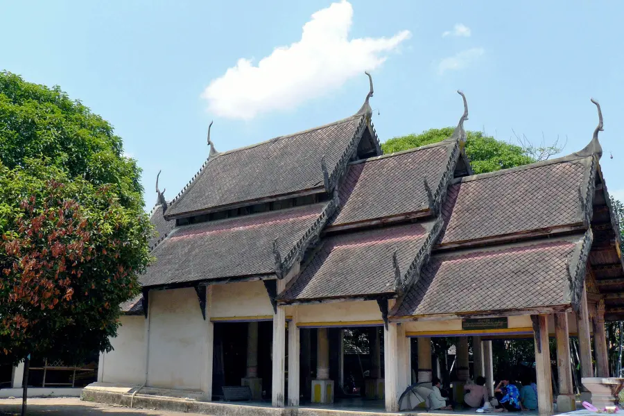 viharn phra sao sila wat phra that lampang luang