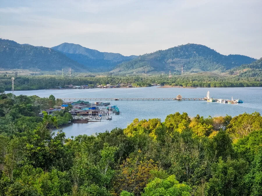 view bay salak phet ko chang