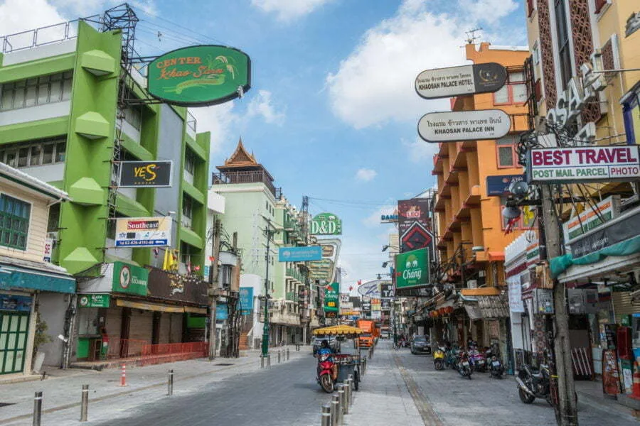 khao san road pedestrian street