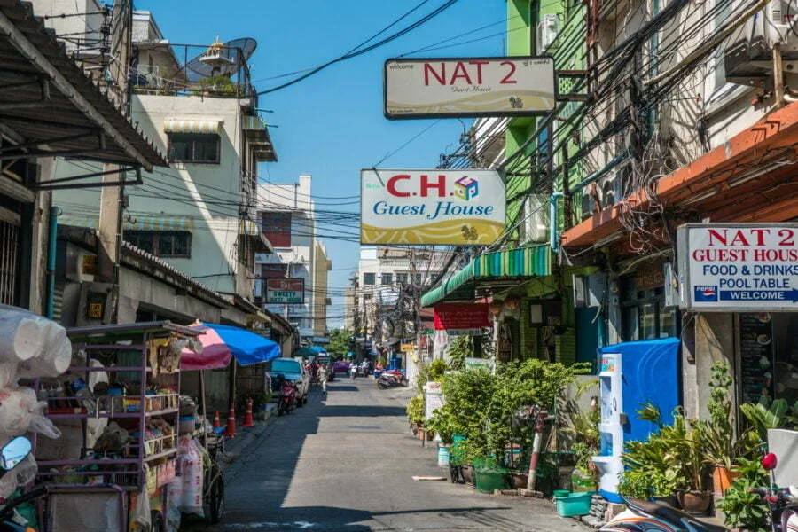 small street behind khao san road