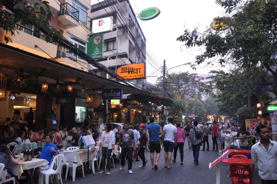 soi rambuttri evening bangkok