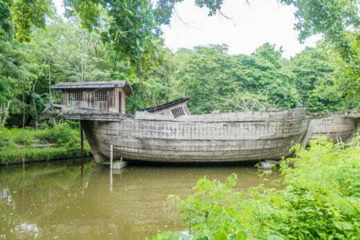 barge Wat Samphran - nakhon pathom