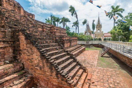steps Wat Phra Prathon Chedi - Nakhon Pathom