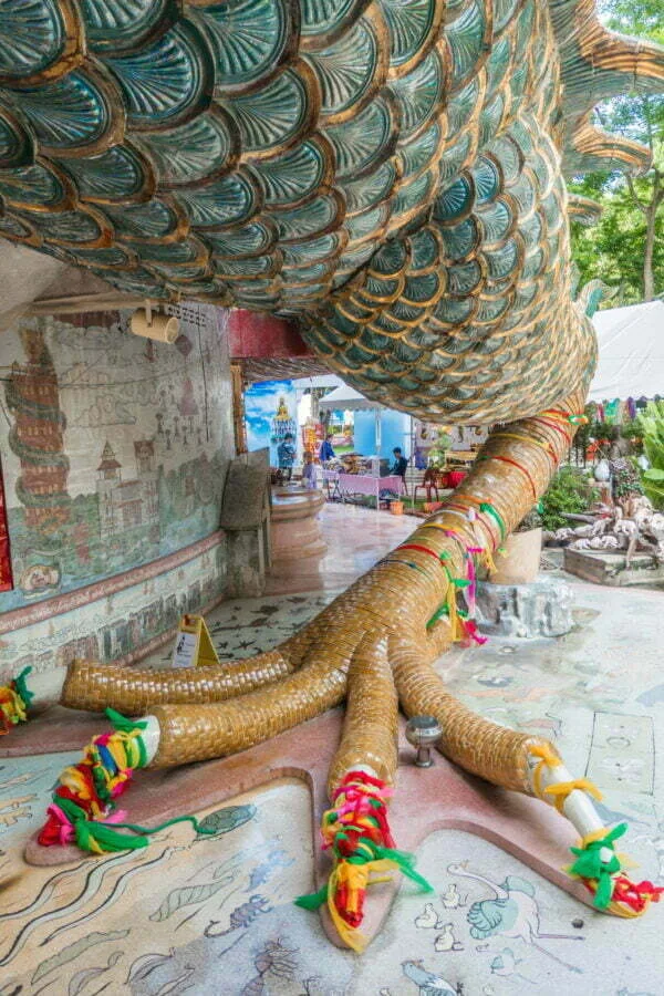 dragon paw tower Wat Samphran