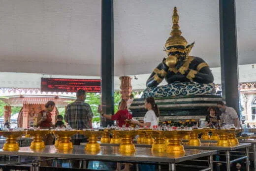 phra rahu statue Wat Sisrathong - nakhon pathom