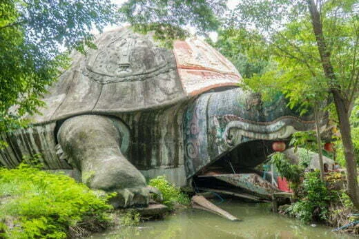 turtle Wat Samphran - dragon temple - nakhon pathom