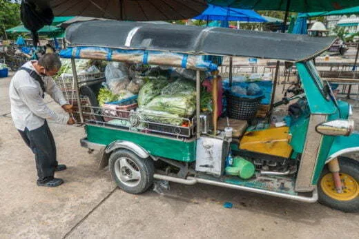 tuk tuk market Wat Klang Bang Kaeo - nakhon chai si